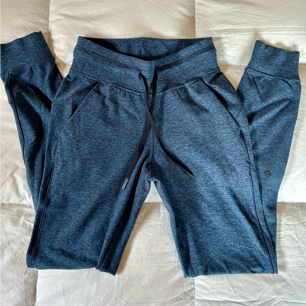 Lululemon Align joggers